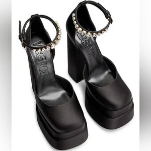 NEW Versace medusa Aevitas Satin platform Black  pumps 38.5